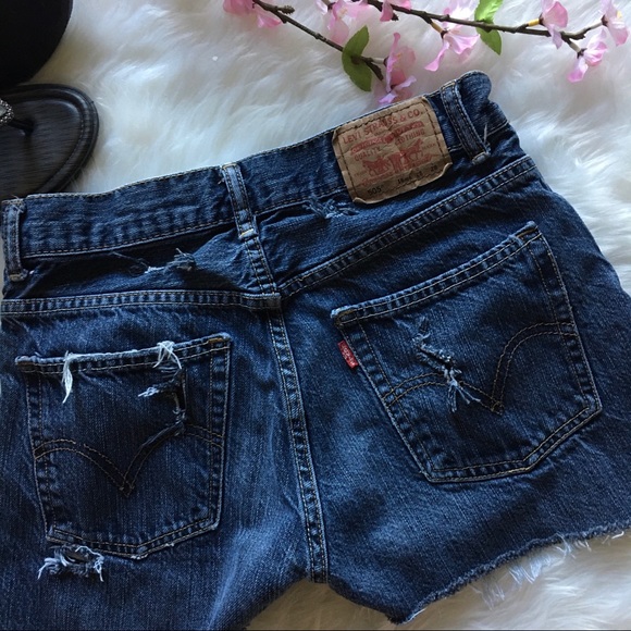 Levi’s 505 Vintage Distressed Jean Shorts Size 28 - Picture 7 of 8